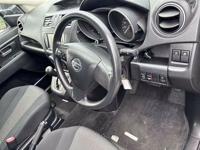 NISSAN LAFESTA