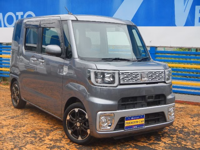 DAIHATSU WAKE