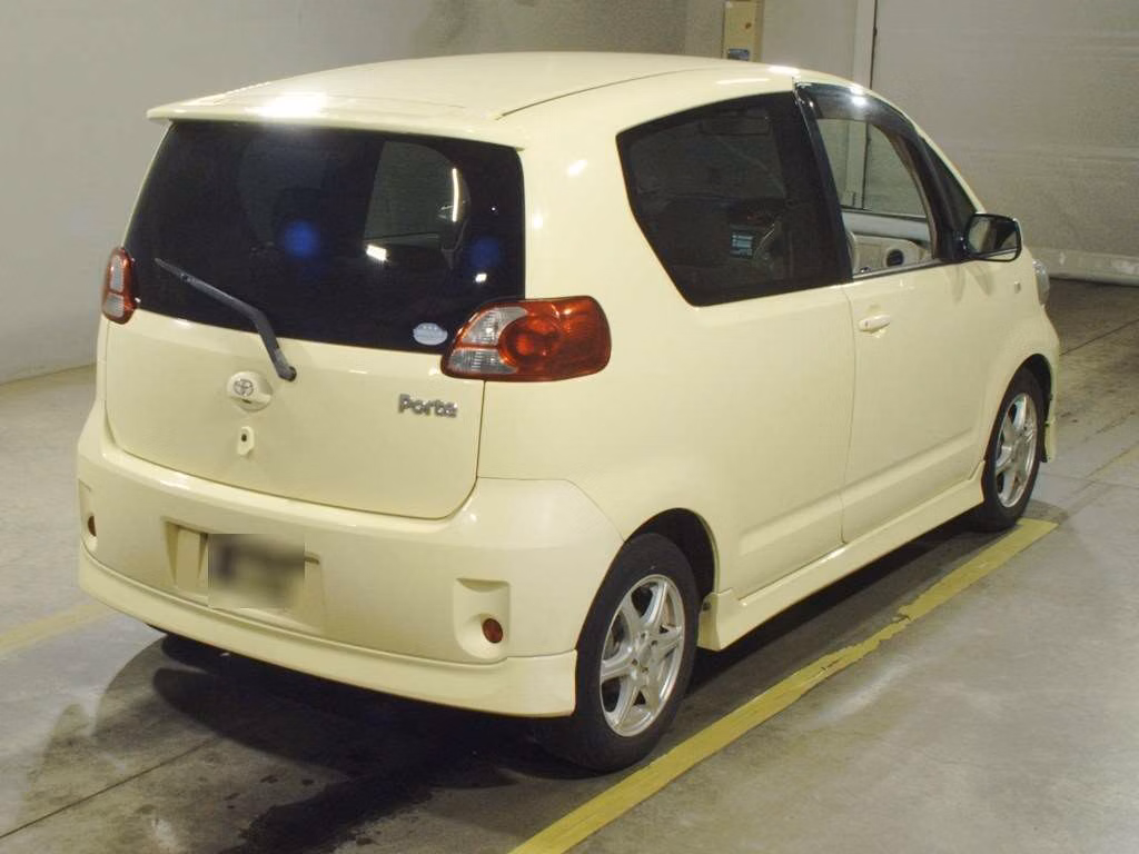 TOYOTA PORTE