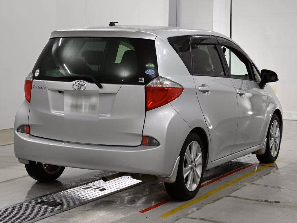 TOYOTA RACTIS
