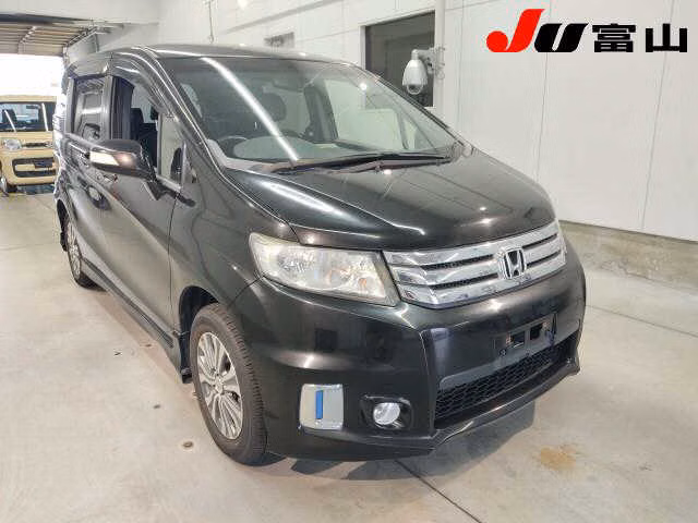 HONDA FREED SPIKE
