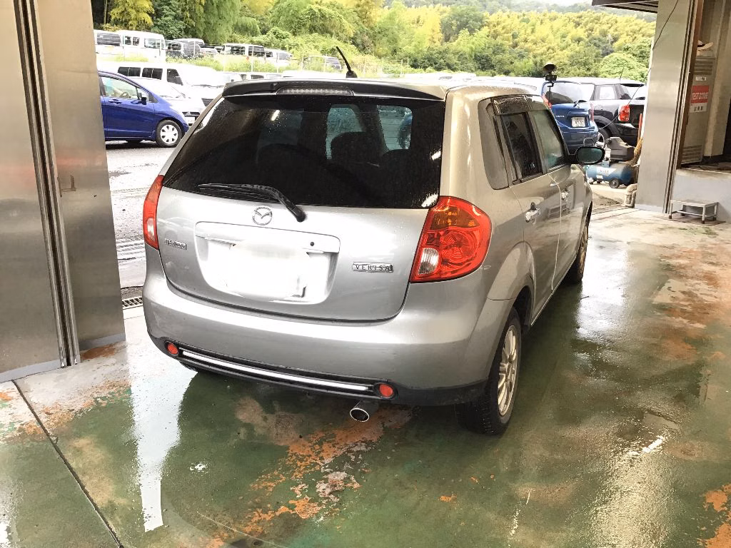 MAZDA VERISA