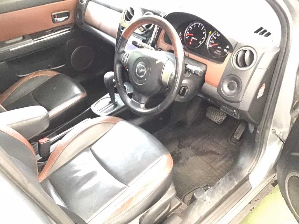 MAZDA VERISA
