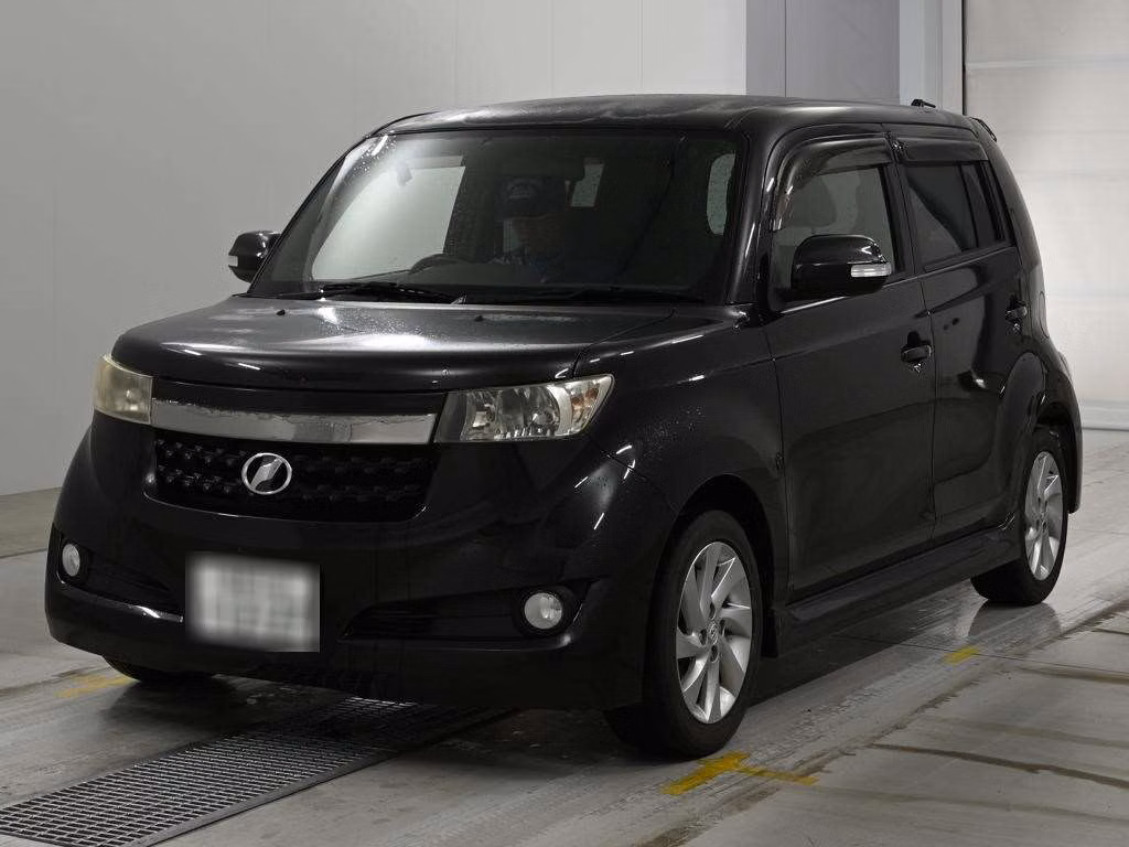 TOYOTA BB