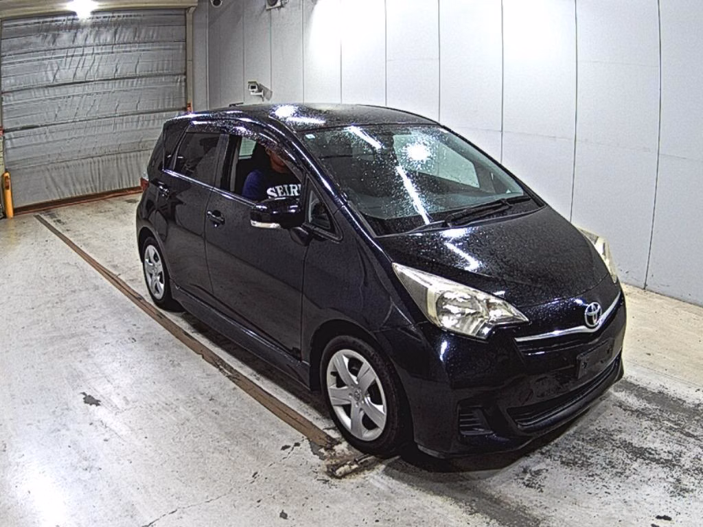 TOYOTA RACTIS