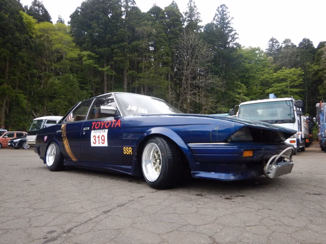 TOYOTA MARK II