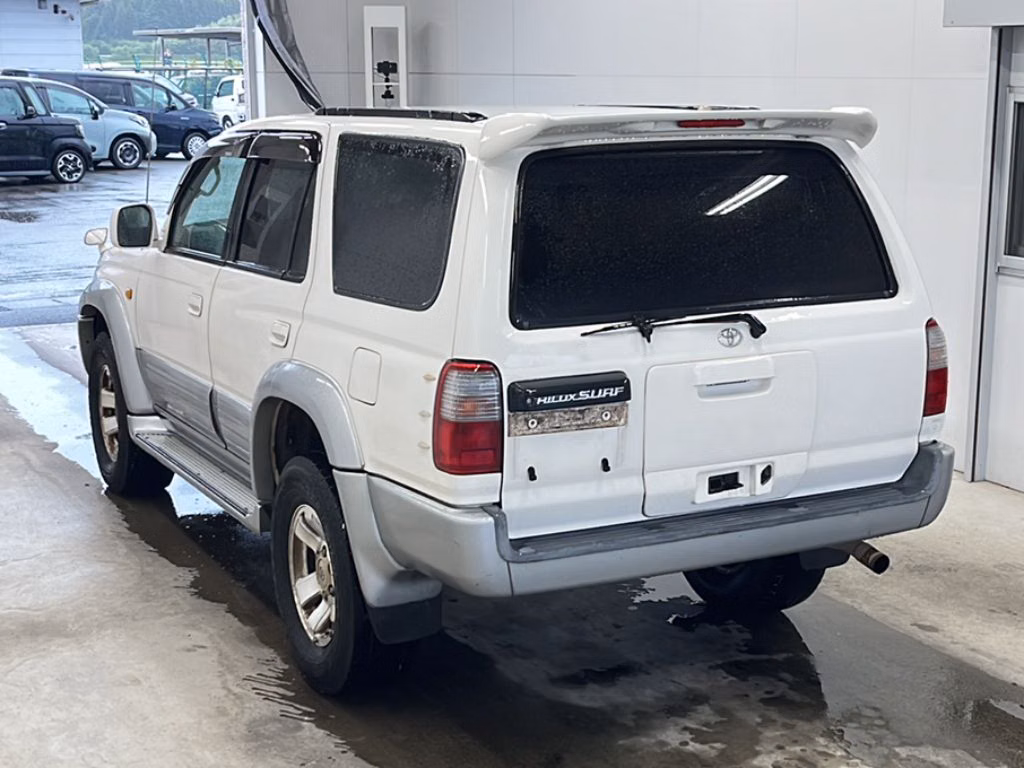TOYOTA HILUX SURF
