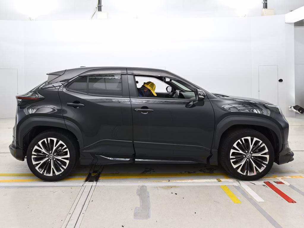 TOYOTA YARIS CROSS