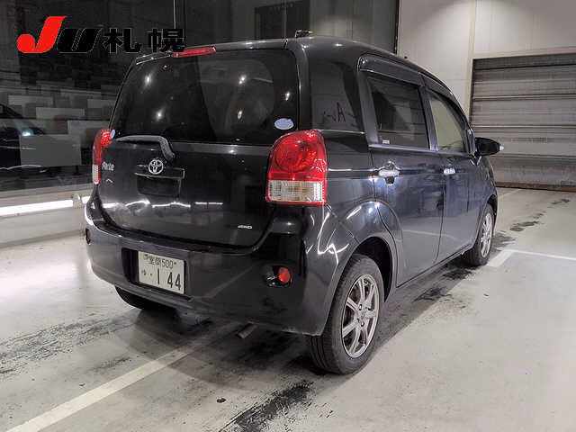 TOYOTA PORTE