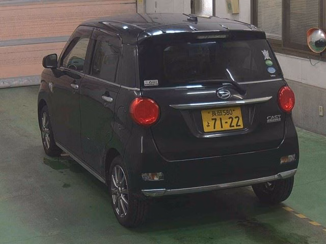 DAIHATSU CAST