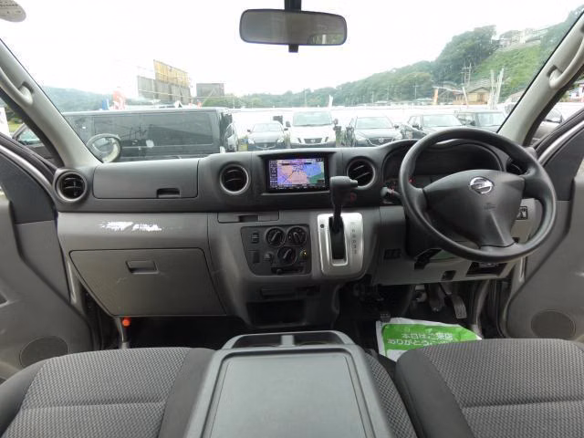 NISSAN NV350 CARAVAN