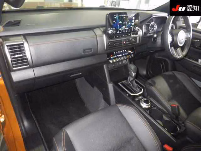 MITSUBISHI TRITON