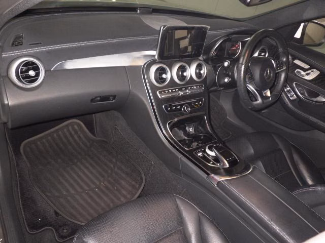 MERCEDES-BENZ C-CLASS