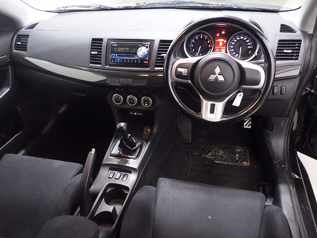 MITSUBISHI LANCER EVOLUTION