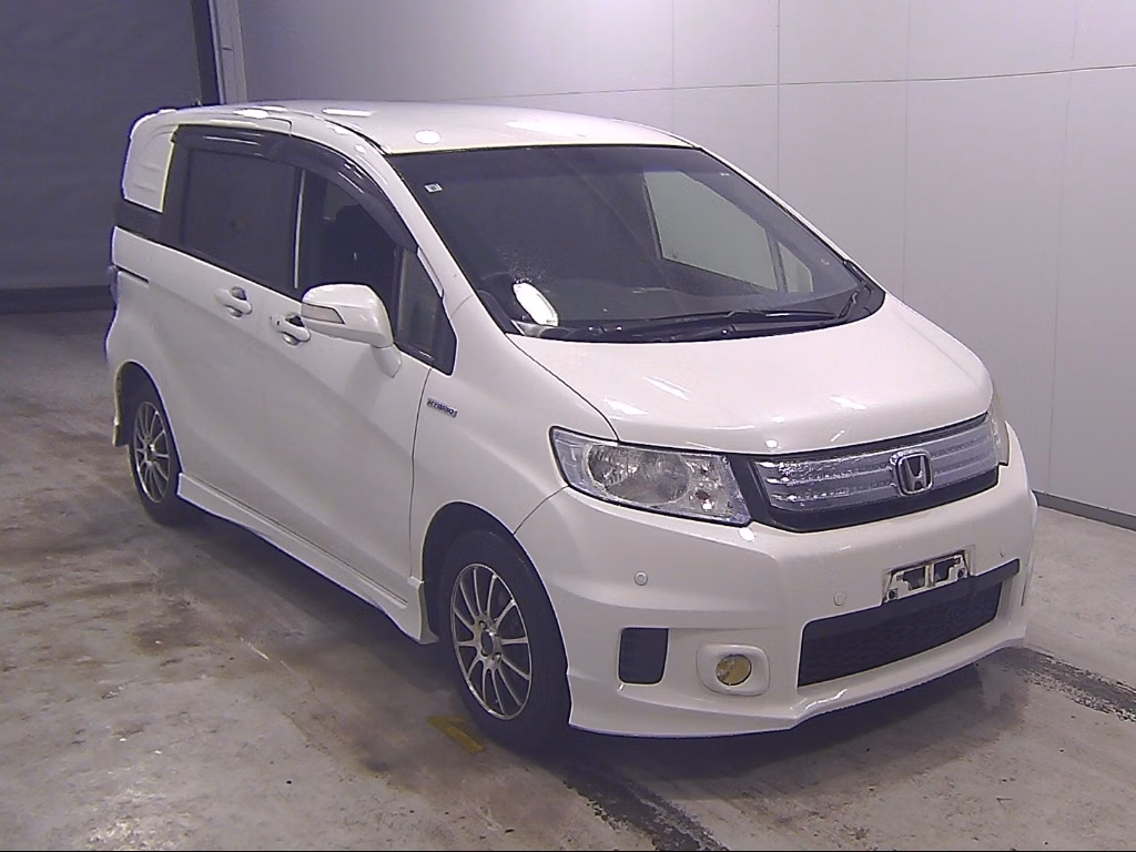 HONDA FREED SPIKE