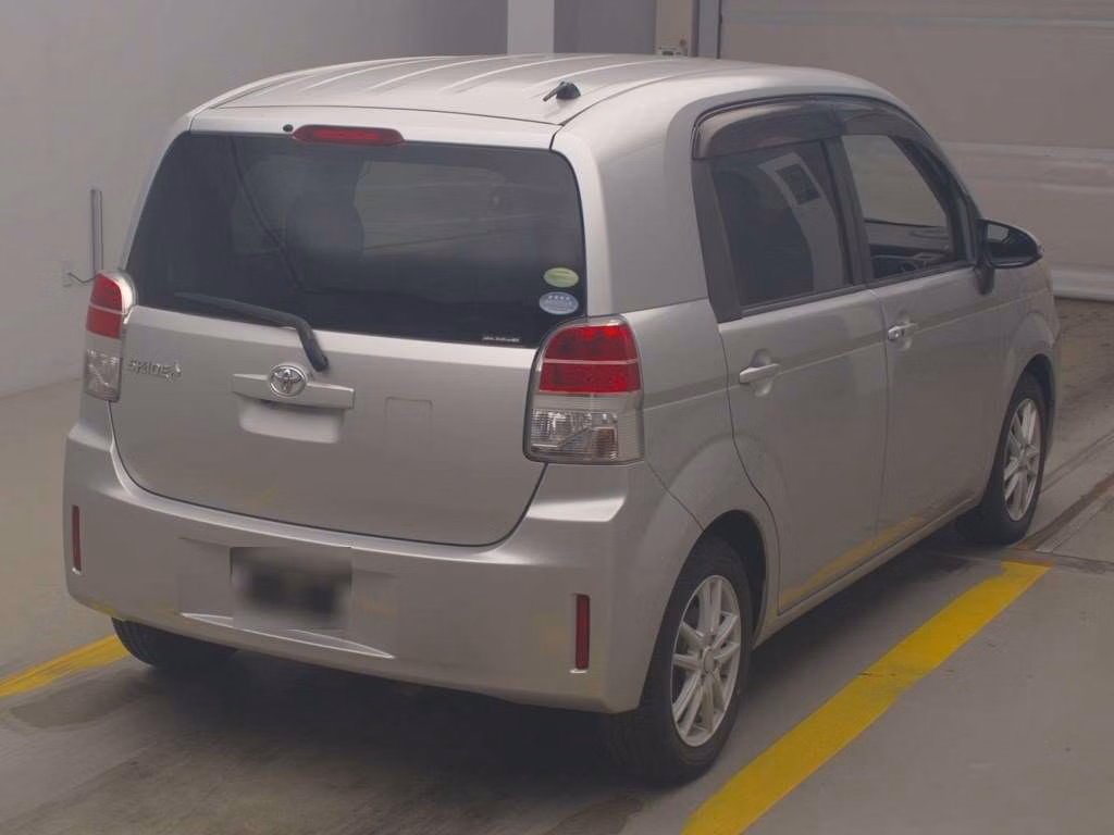 TOYOTA SPADE