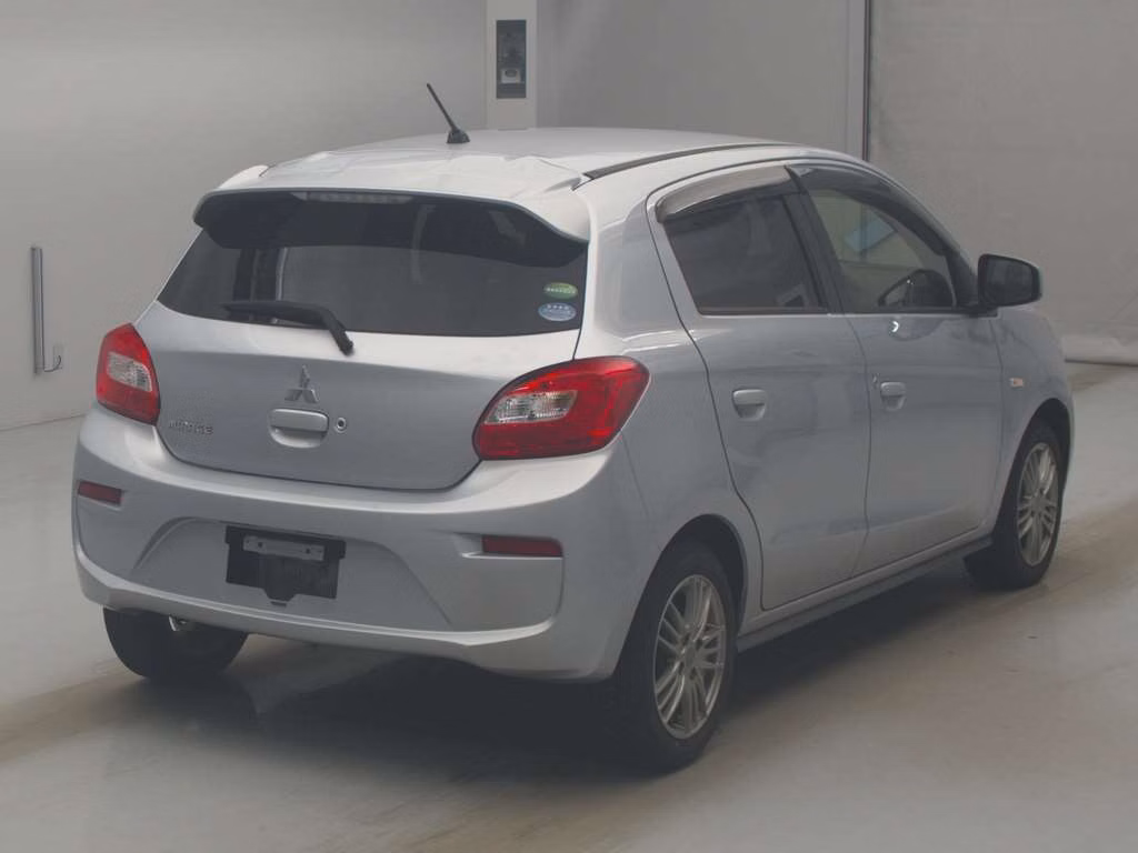 MITSUBISHI MIRAGE