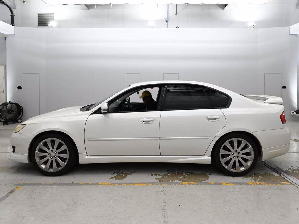 SUBARU LEGACY B4
