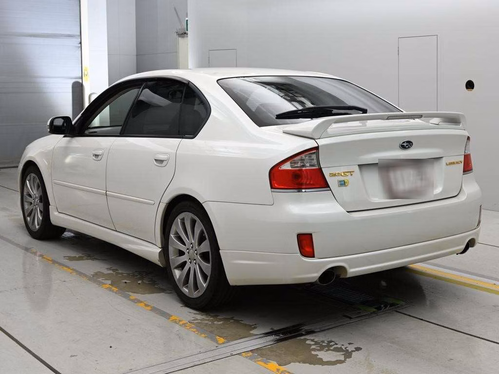 SUBARU LEGACY B4