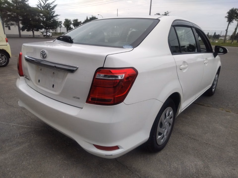 TOYOTA COROLLA AXIO