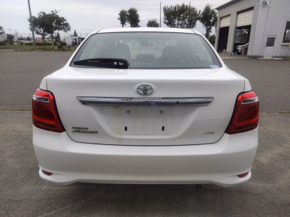 TOYOTA COROLLA AXIO
