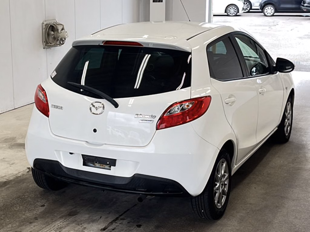 MAZDA DEMIO