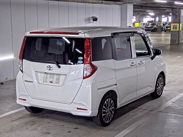 TOYOTA TANK