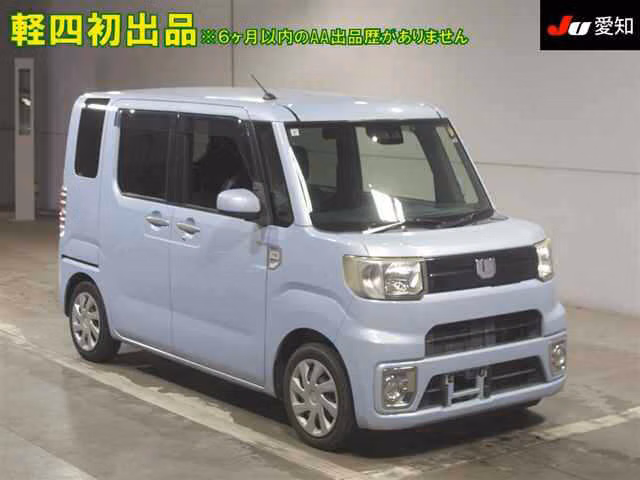 DAIHATSU WAKE