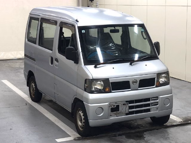 NISSAN CLIPPER