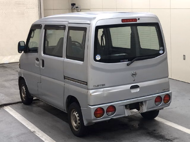 NISSAN CLIPPER