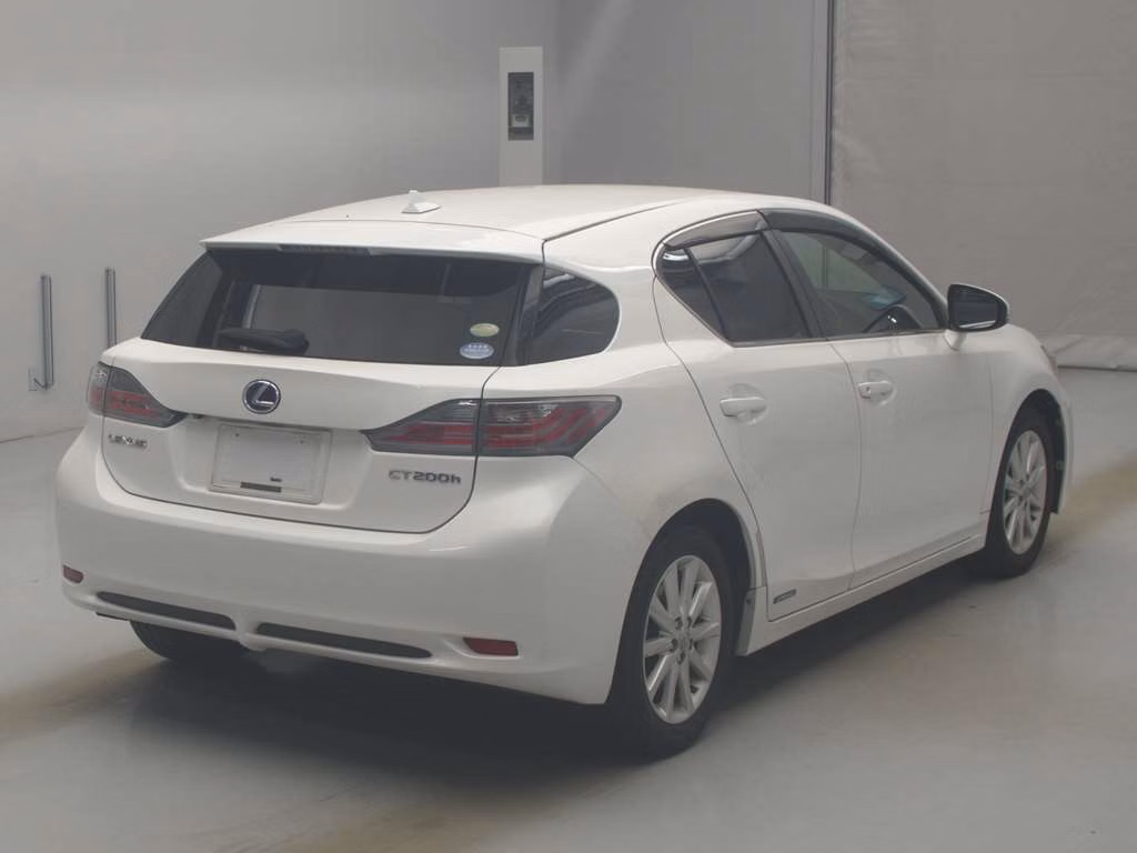 LEXUS CT200H