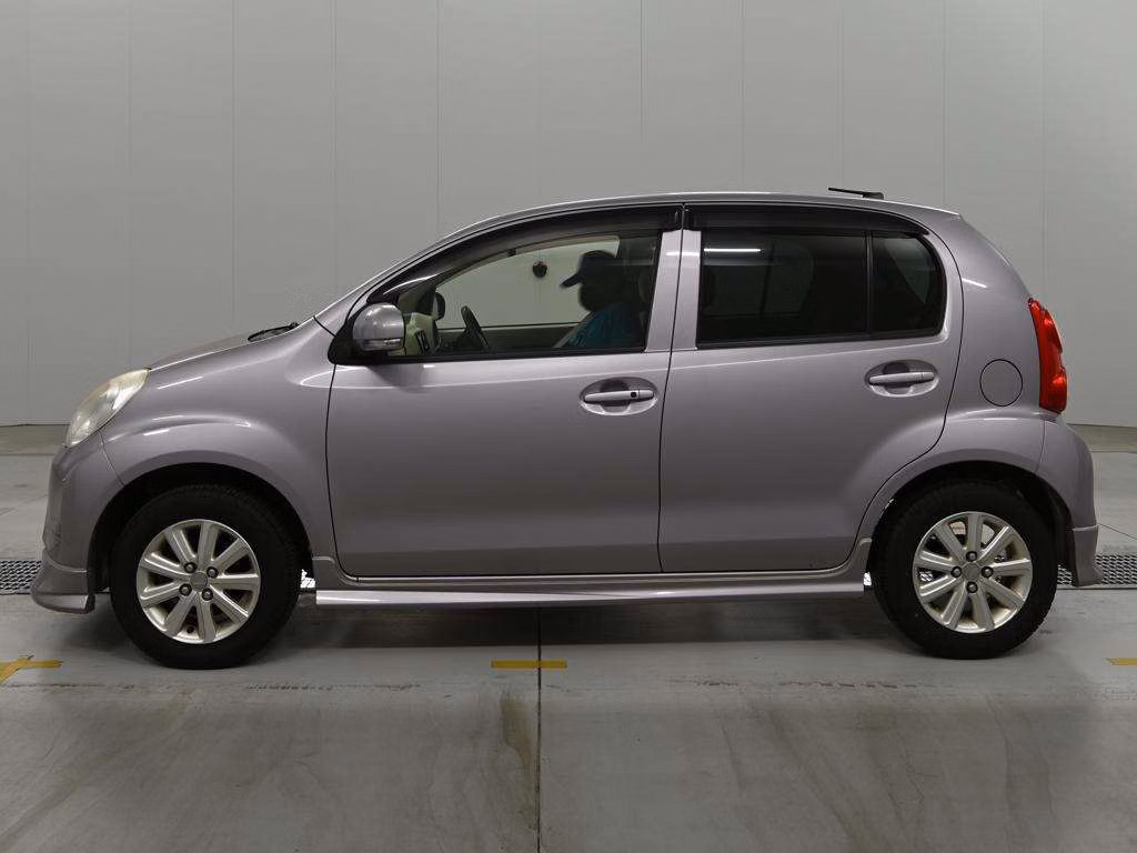 DAIHATSU BOON