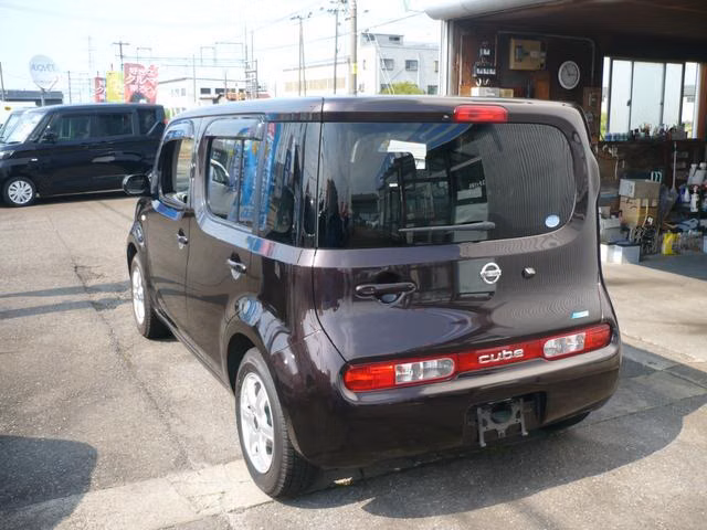 NISSAN CUBE