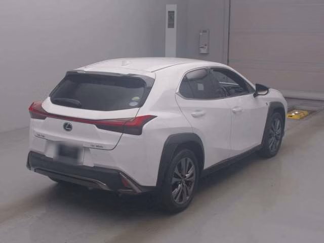 LEXUS UX200