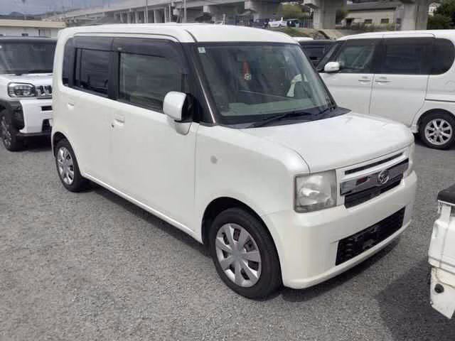 DAIHATSU MOVE CONTE
