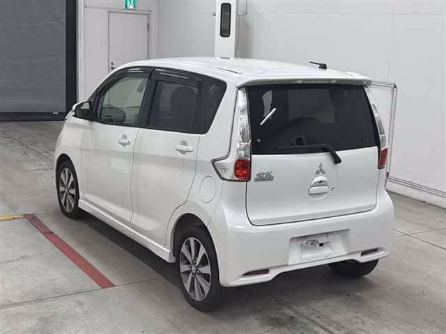 MITSUBISHI EK CUSTOM