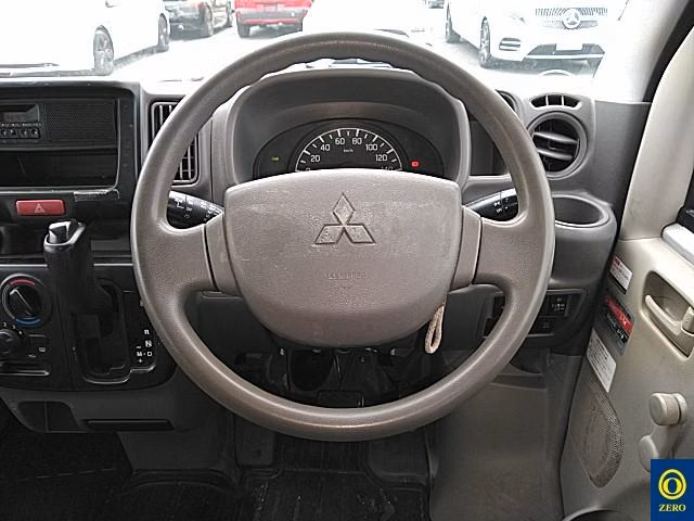 MITSUBISHI MINICAB