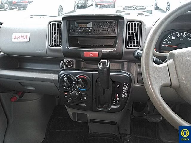 MITSUBISHI MINICAB