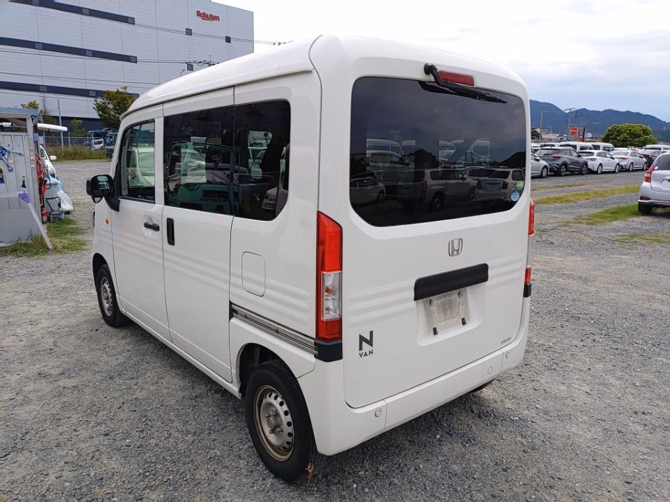 HONDA N-VAN
