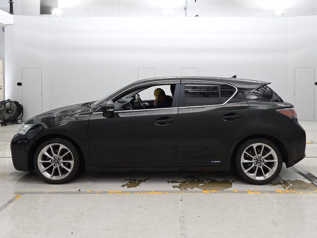 LEXUS CT200H