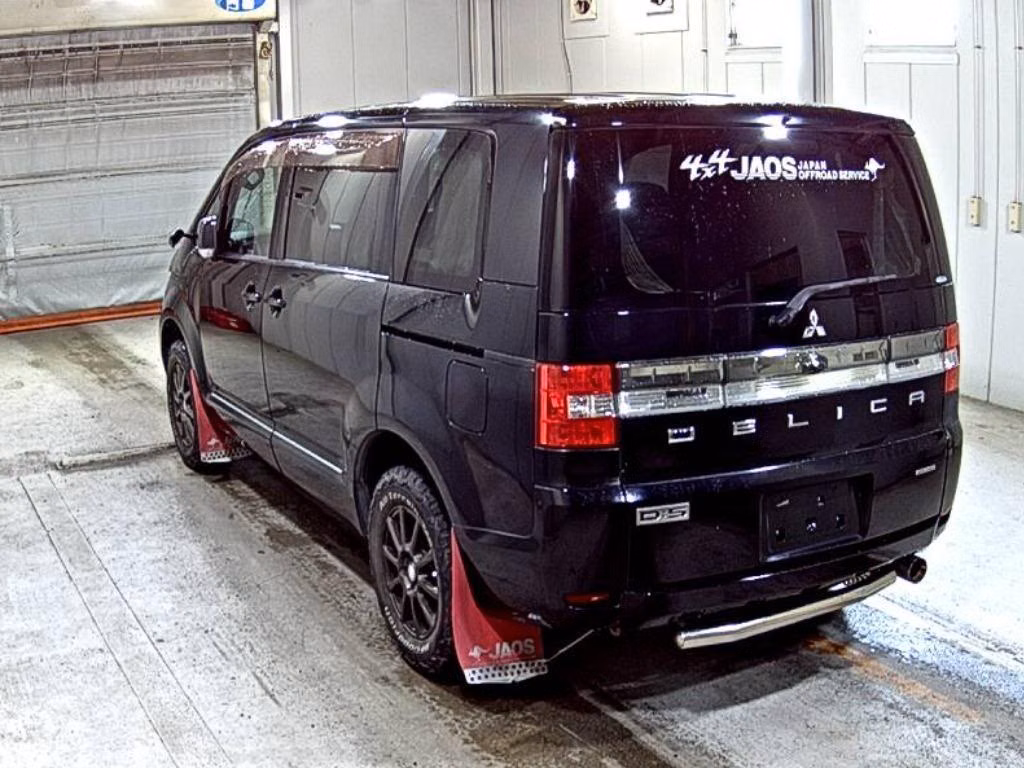 MITSUBISHI DELICA D:5