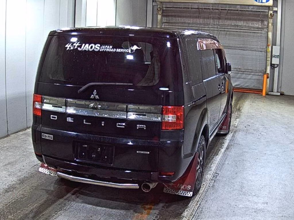 MITSUBISHI DELICA D:5