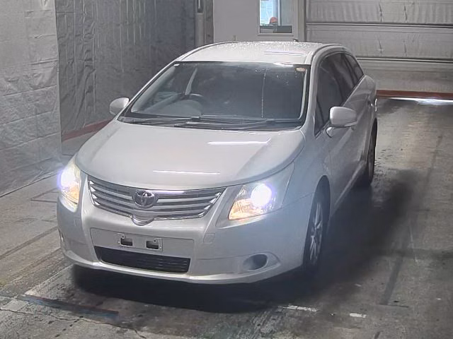 TOYOTA AVENSIS