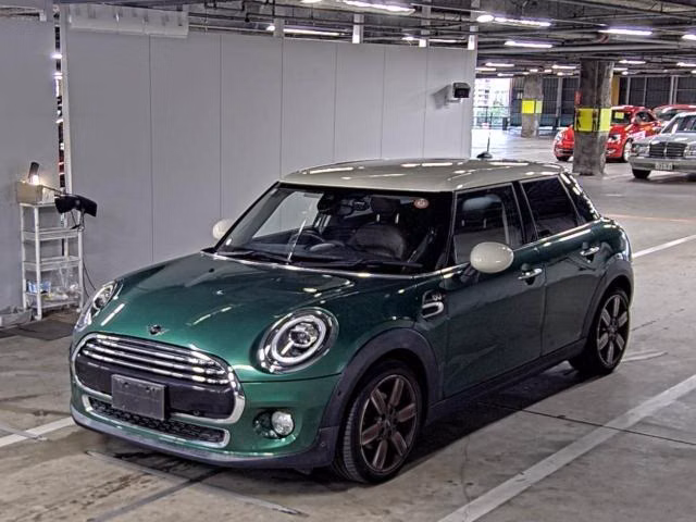 MINI HATCH