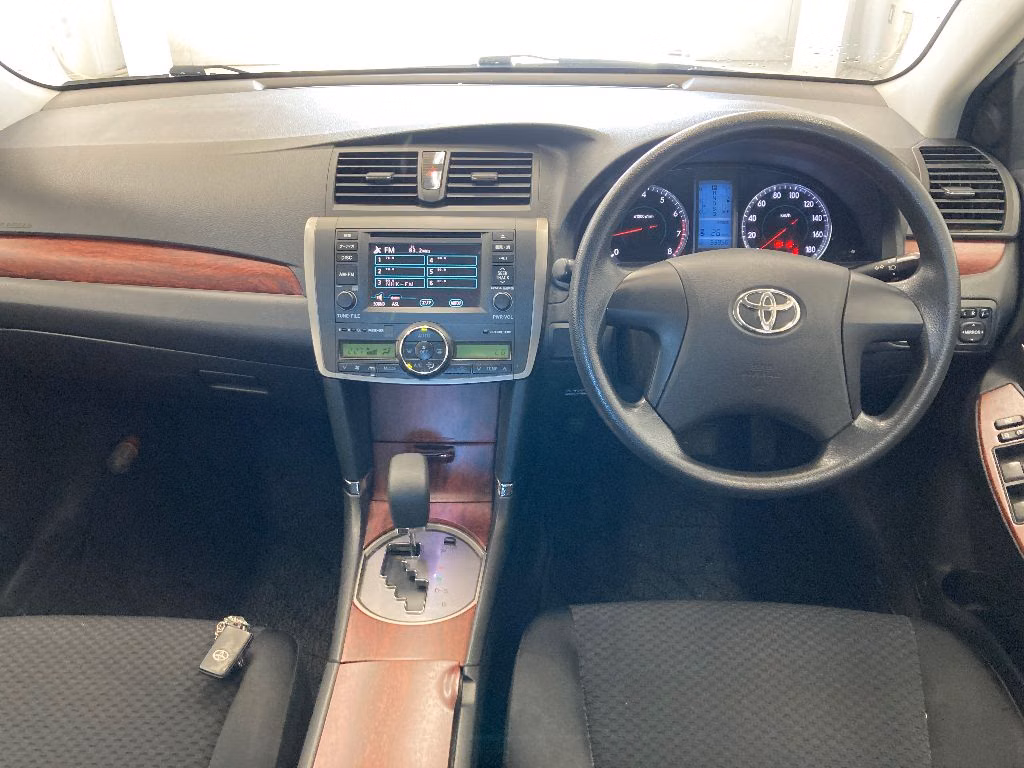 TOYOTA PREMIO