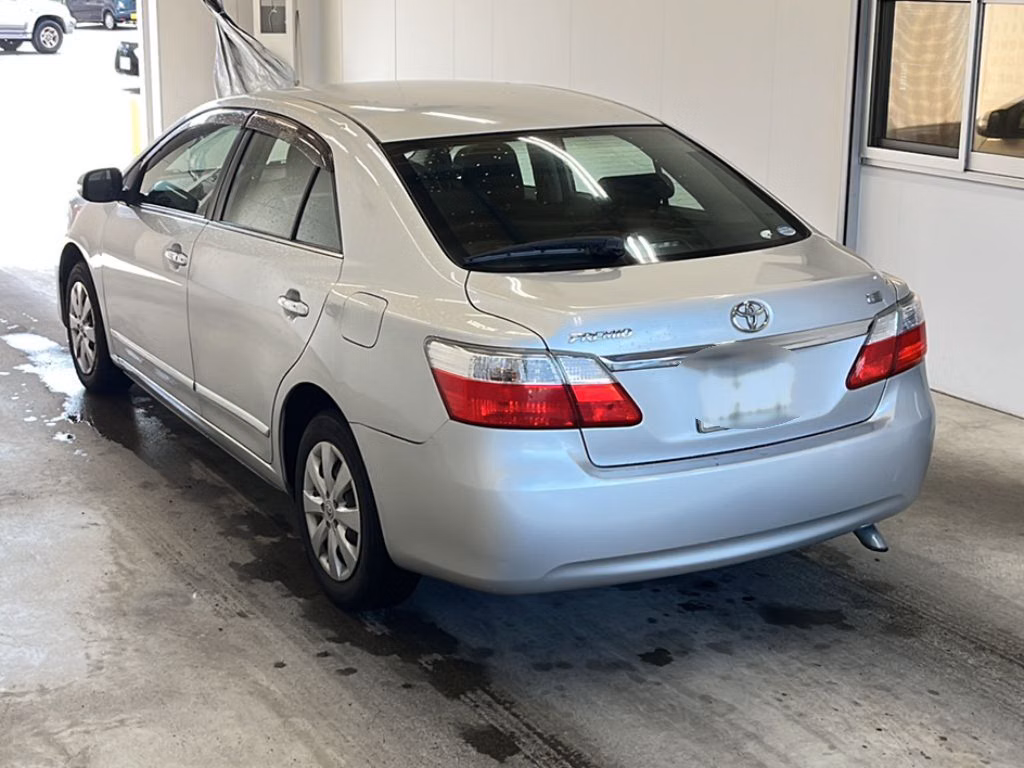TOYOTA PREMIO