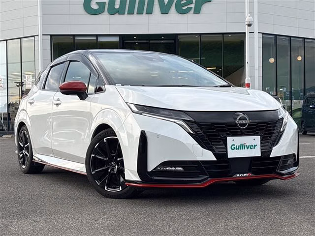 Nissan Aura