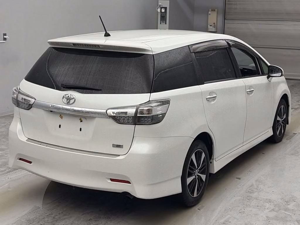 TOYOTA WISH