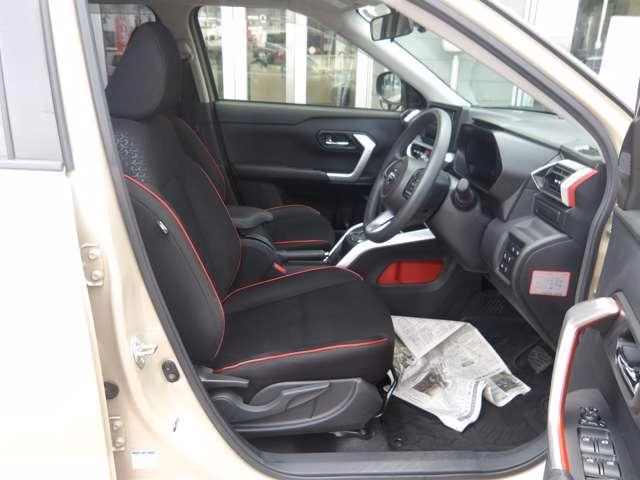 DAIHATSU ROCKY