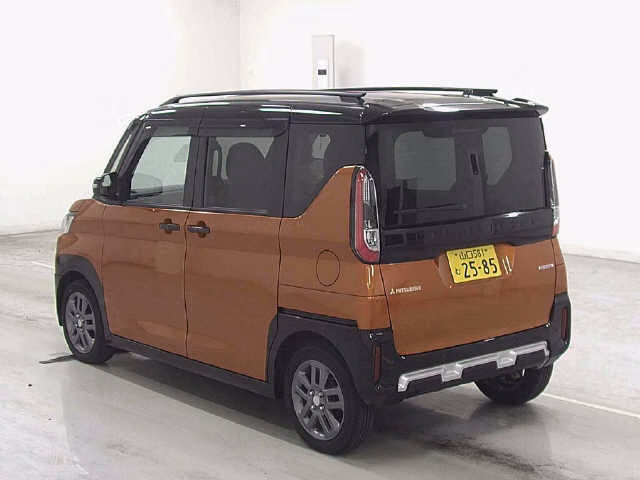 MITSUBISHI DELICA MINI